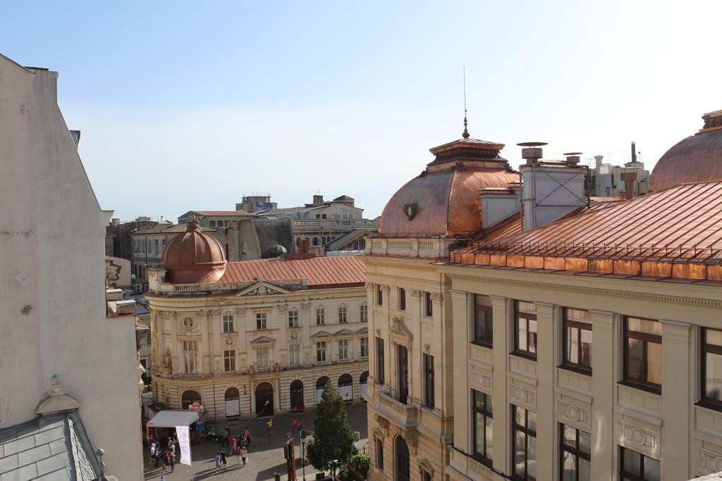 Pura Vida Sky Bar & Hostel Bukarest Eksteriør billede